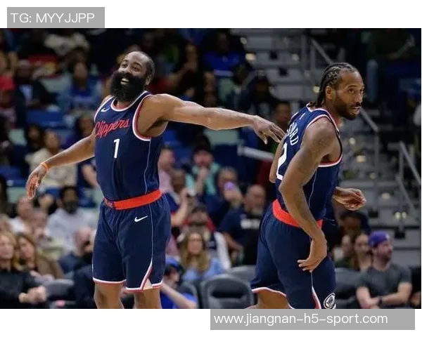 双星闪耀哈登与小卡末节狂砍29分超越开拓者全队得分之和